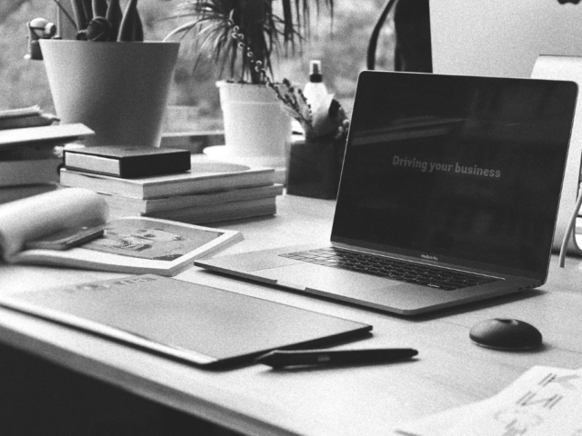 Tips for Managing Remote Project Teams 2024