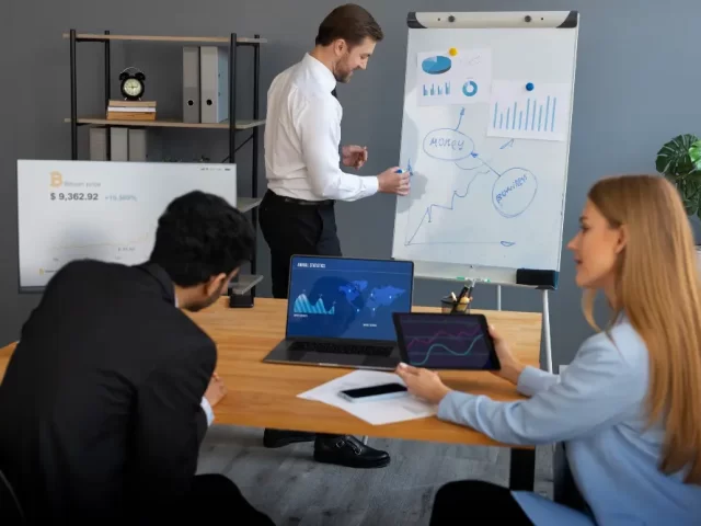 B2B Project Management: A Guide to Driving Business Success