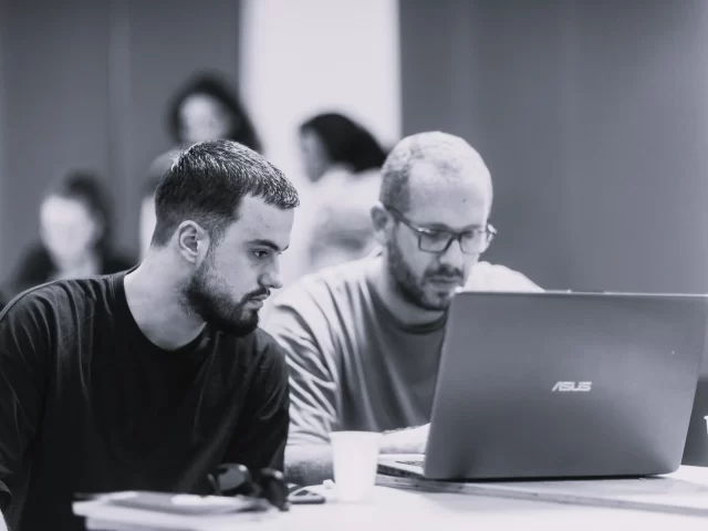 PROJECT MANAGEMENT: WATERFALL, AGILE O IBRIDO?