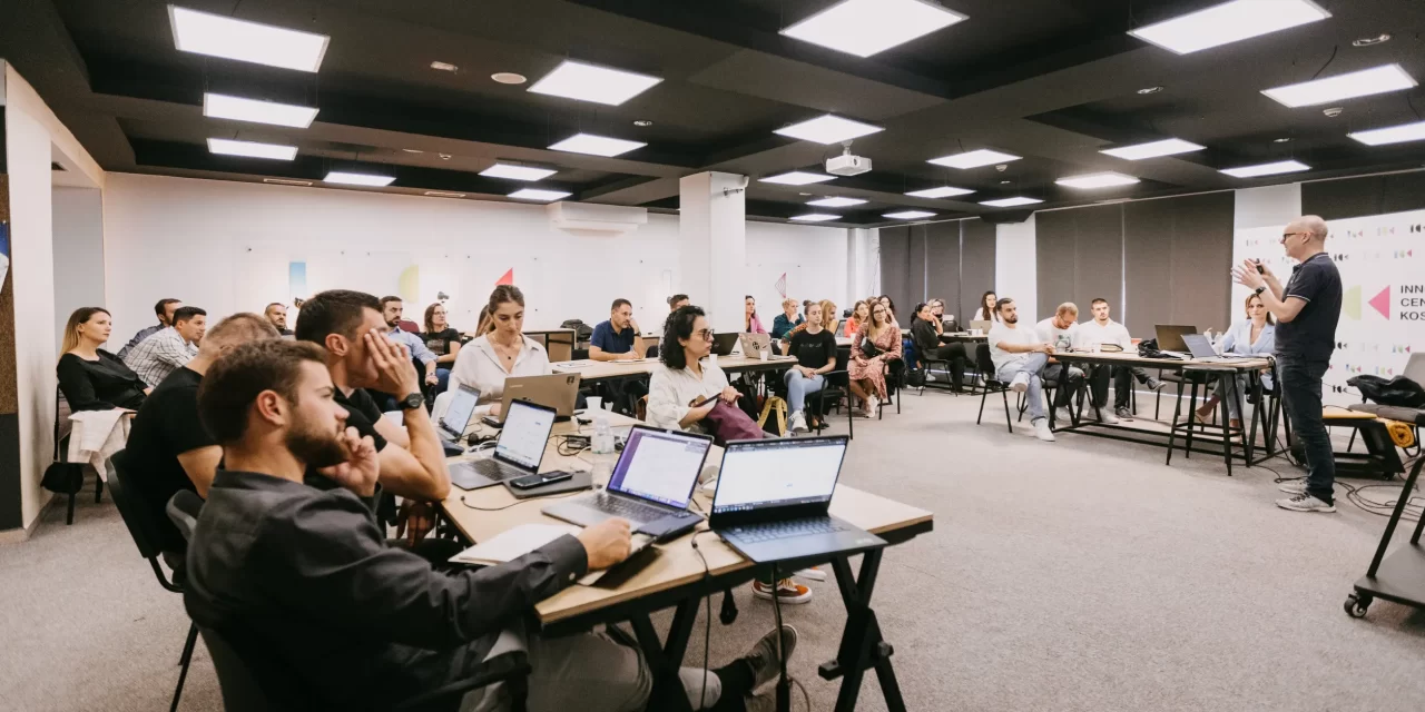 Integrimi i Menaxhimit të Projekteve në Kurrikulën Universitare dhe Rritja e Kapaciteteve për Profesionistët e Ardhshëm në Rajon