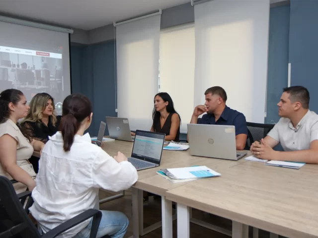 Broken Collaboration in Project Management Creates Toxic Work Environment
