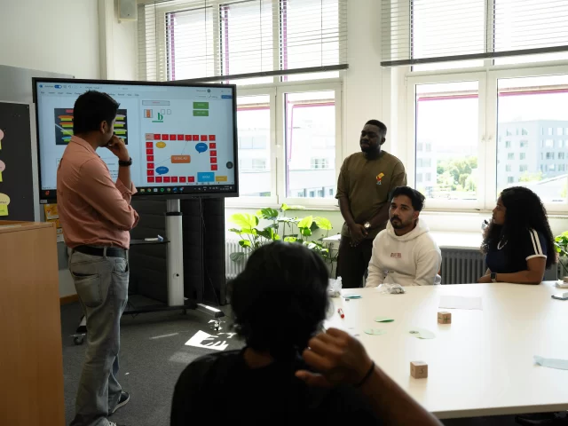 Scrum and FINMA Compliance: What Swiss Financial Teams Need to Know