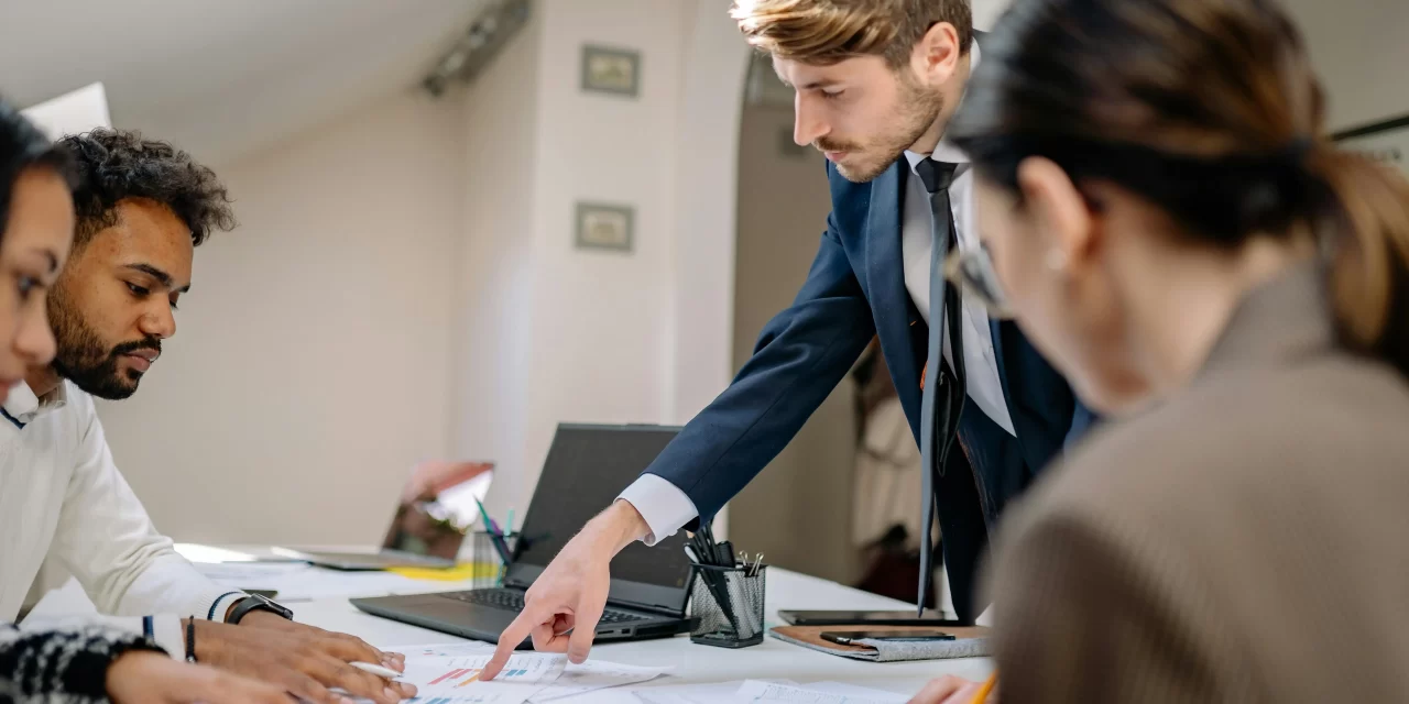 Going Off Rails? The Best 2026 Manager Project Management Advice For Sweden